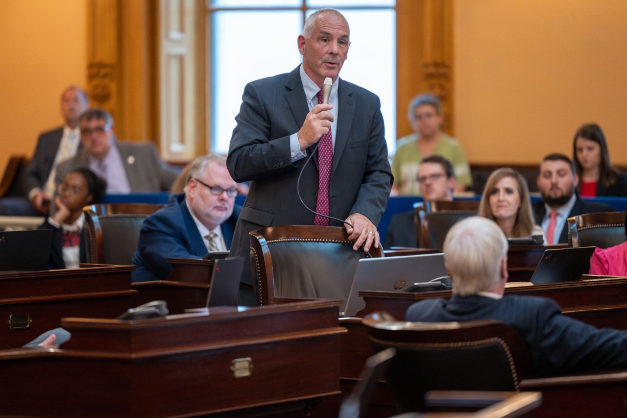 Huffman Announces Energy Efficiency Grant for Piqua City Schools