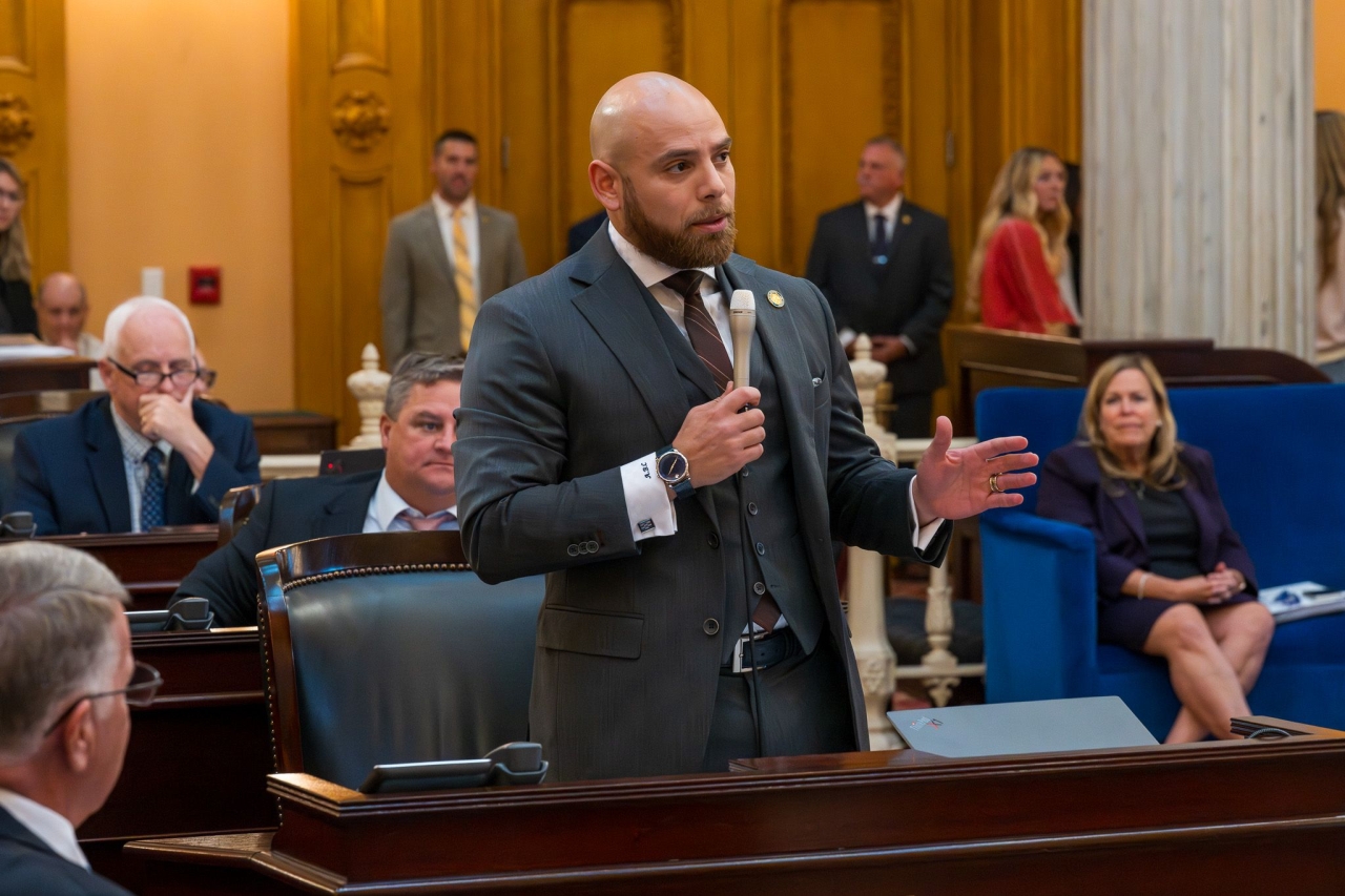 Senator Cutrona Introduces Bill Capping the Salary of Governor Appointees