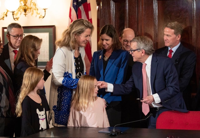 Roegner Joins Governor for Signing of Bill Easing the Tax Burden for Ohio's Disabled Veterans