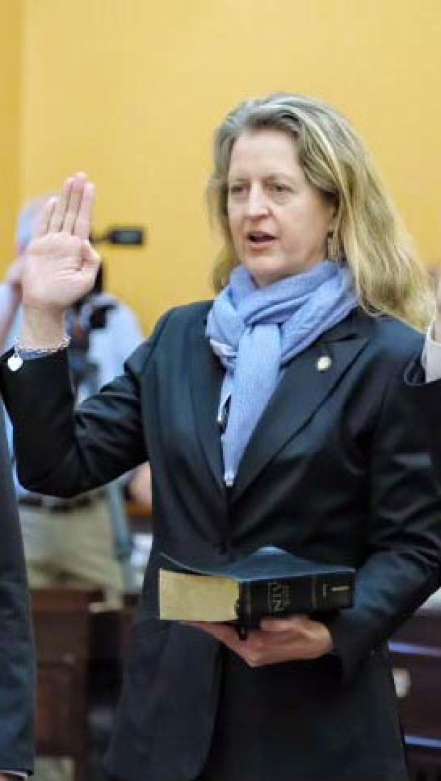 Roegner Sworn in as a Member of the 134th General Assembly